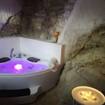 Casa vacanze Little-house Sassorosso