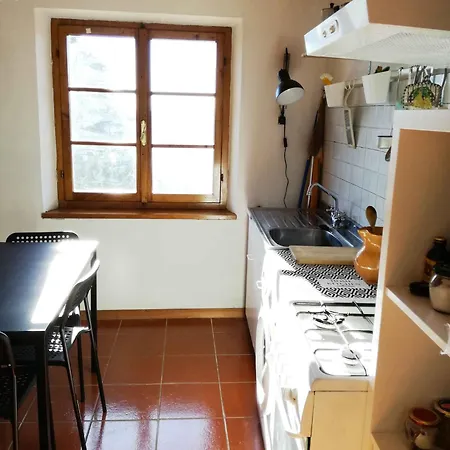Casa vacanze Little-house Sassorosso